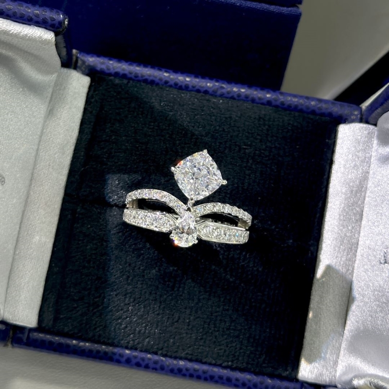 CHAUMET